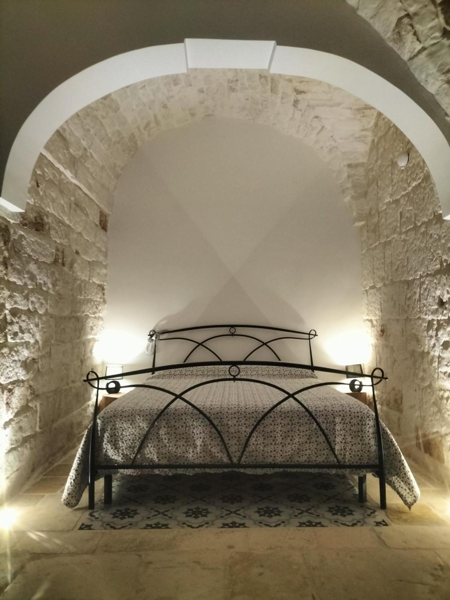 Le Tre Alcove Hotel Ceglie Messapica Exterior photo