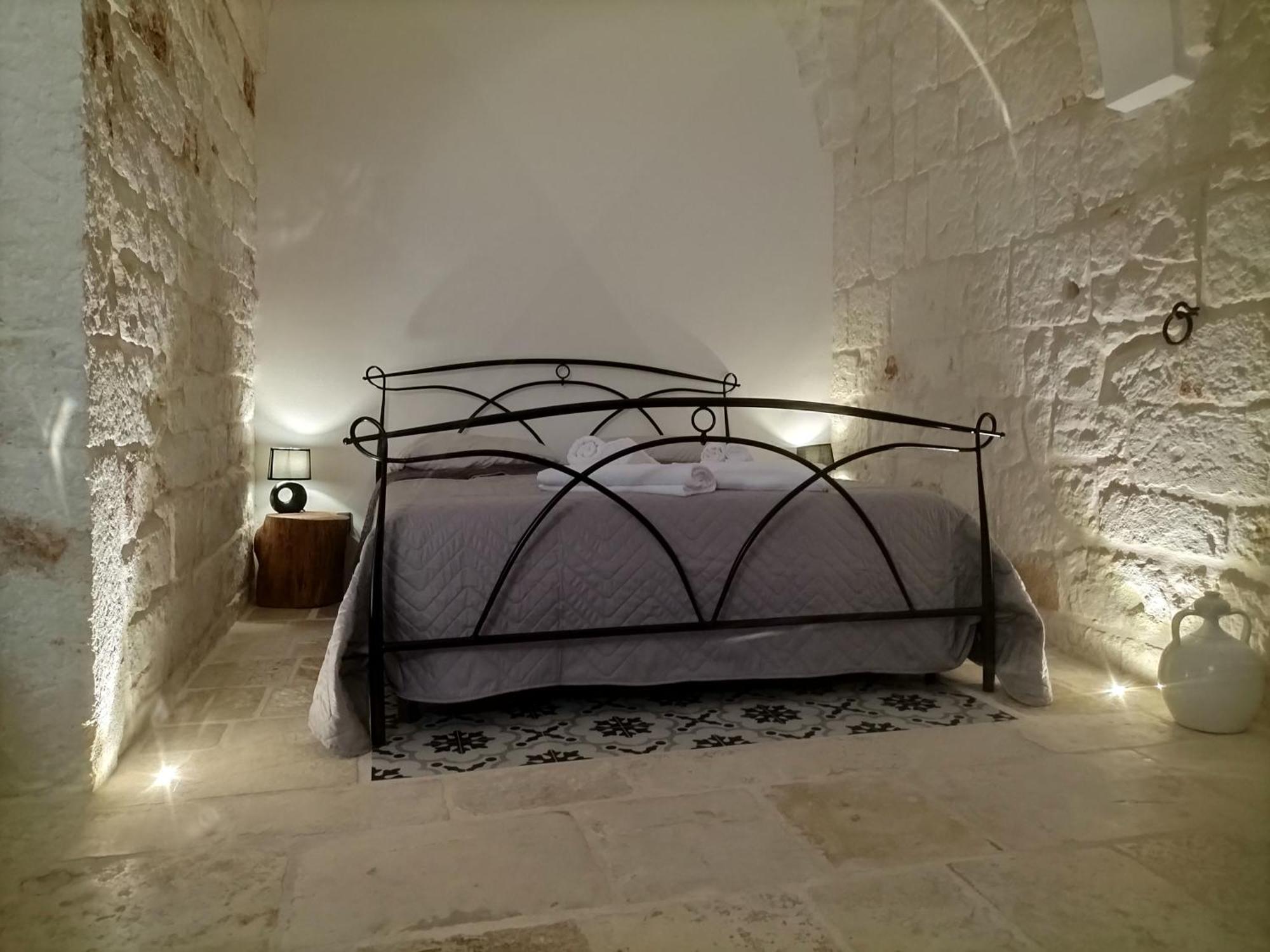 Le Tre Alcove Hotel Ceglie Messapica Exterior photo