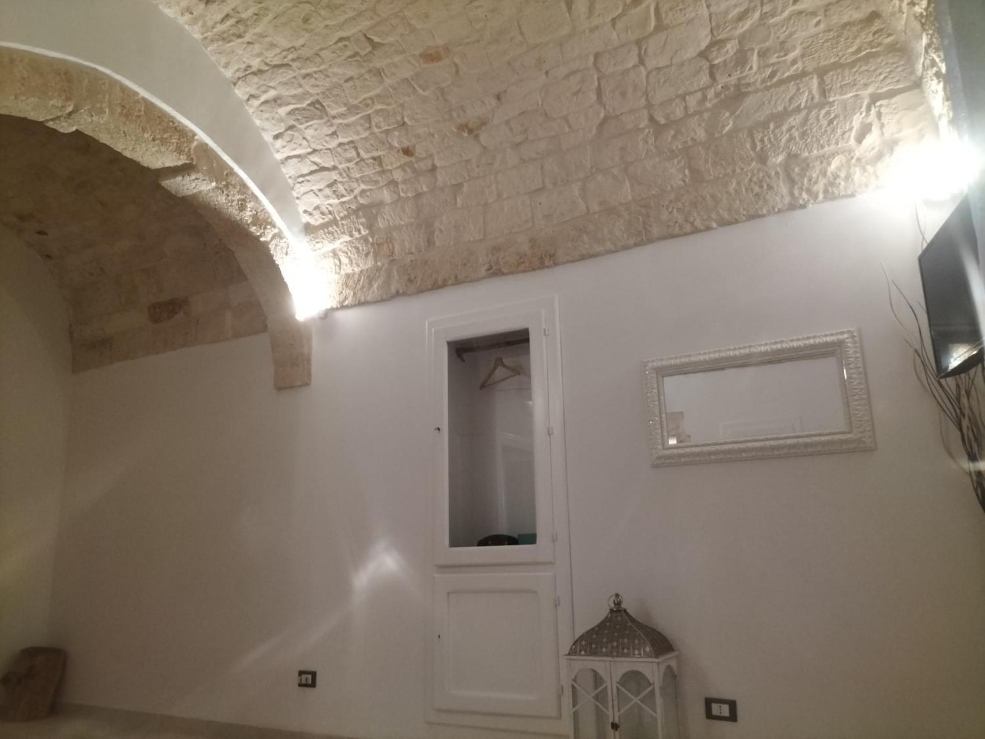 Le Tre Alcove Hotel Ceglie Messapica Exterior photo